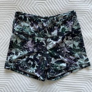 High rise Fleo shorts
